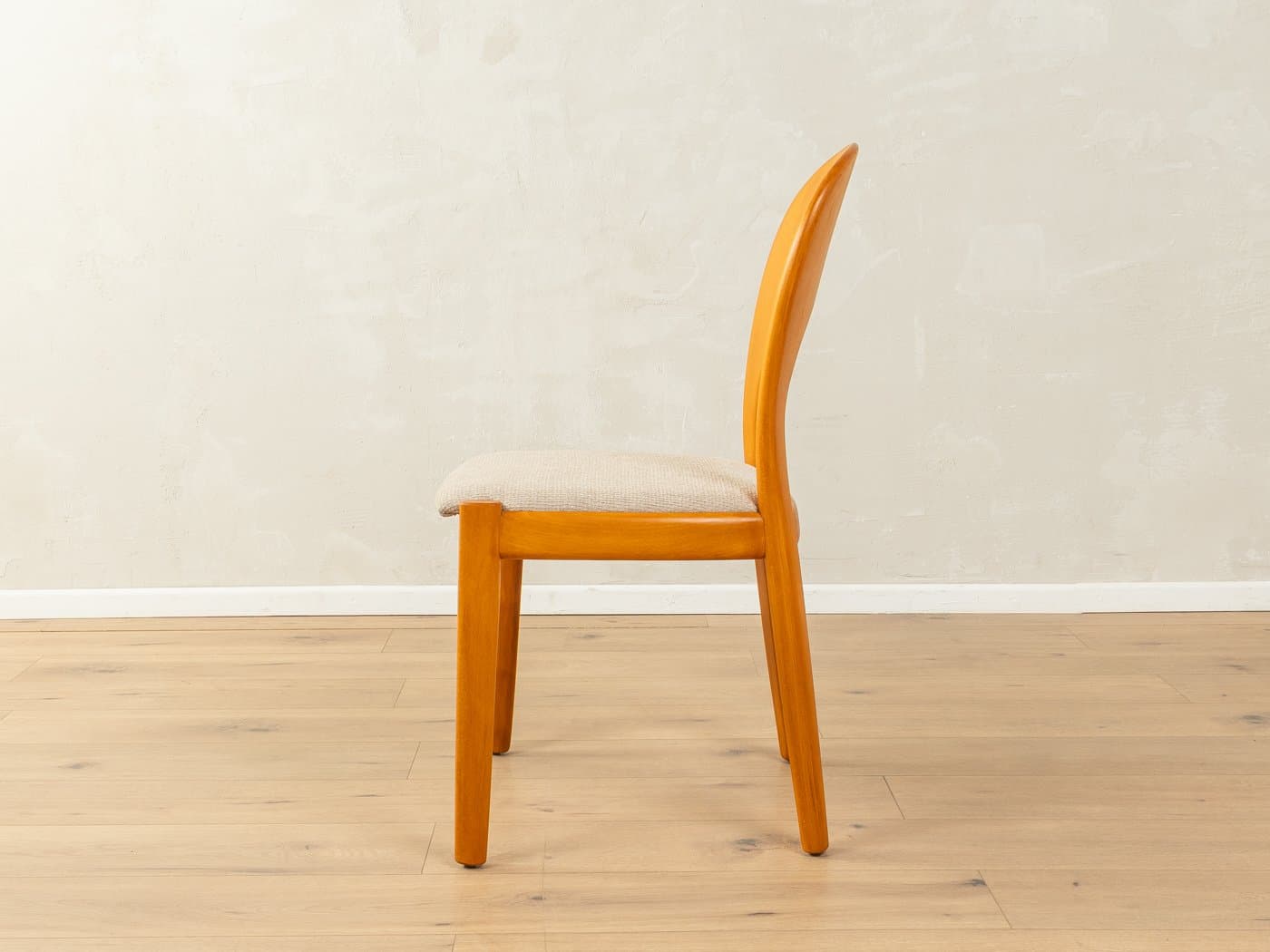 Zestaw czterech krzeseł Morten, beżowa tkanina, buk, proj. N. Koefoed, Dania, lata 60. - 279872