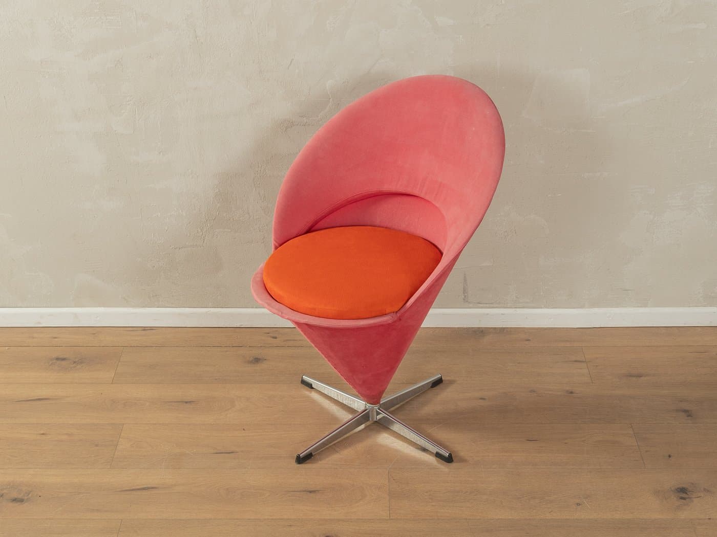 Para krzeseł Cone Chair, różowy, tkanina, stal nierdzewna, proj. V. Panton, Niemcy, lata 50. - 279662