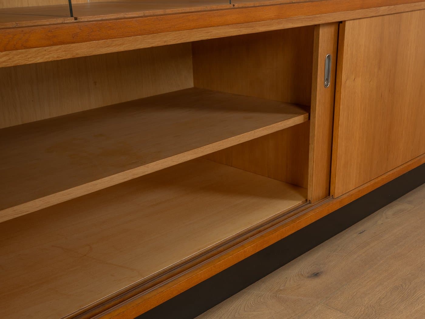 Witryna ekspozycyjna, brązowy, dąb, szkło, Niemcy, lata 50. - 279590