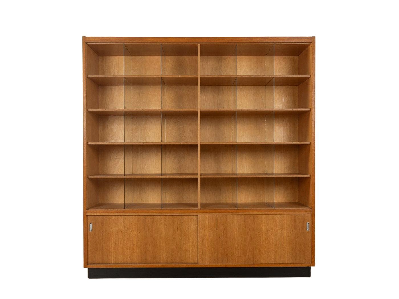 Witryna ekspozycyjna, brązowy, dąb, szkło, Niemcy, lata 50.