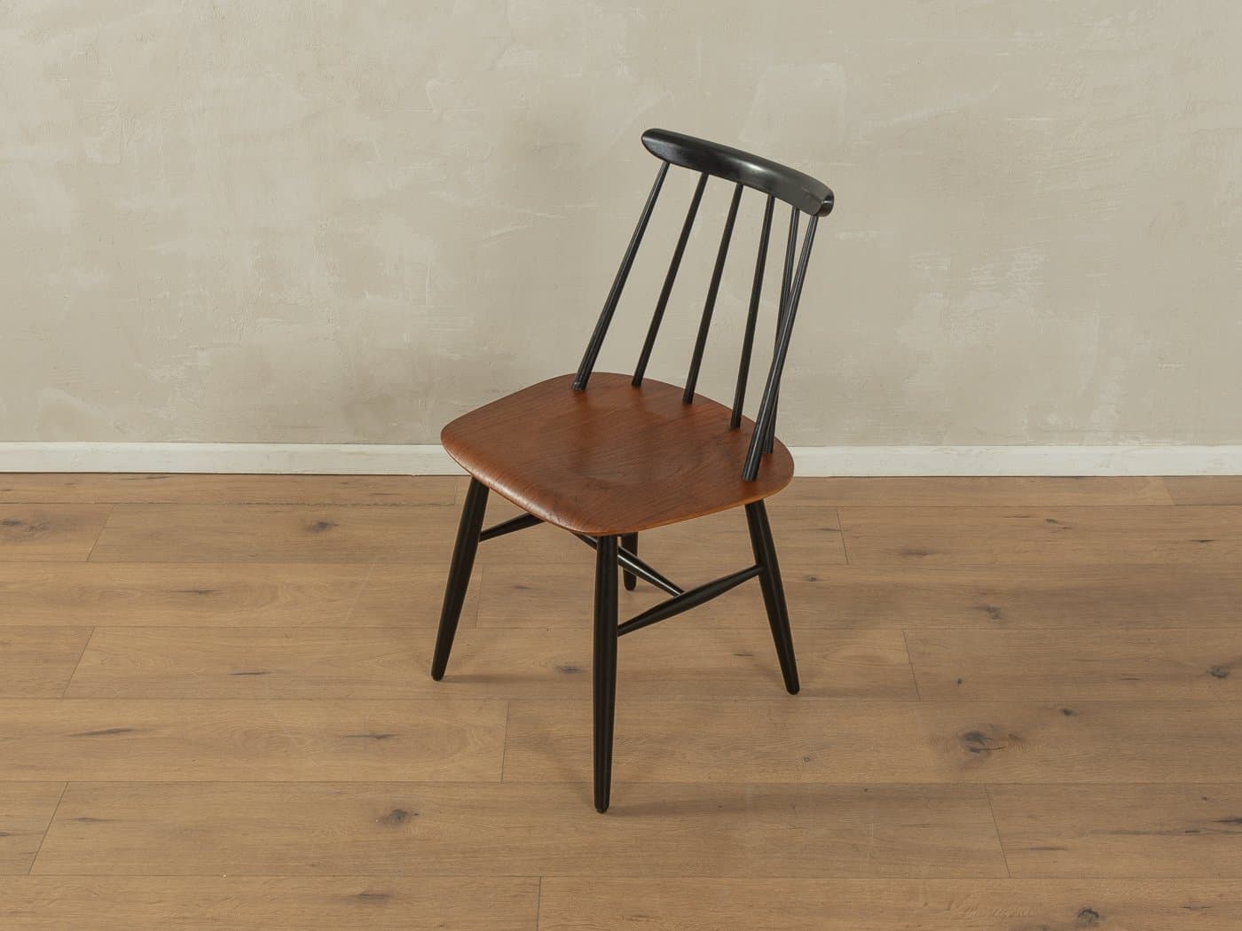 Zestaw czterech krzeseł Rung, jesion czarny, teak brązowy, proj. I. Tapiovaara, Asko, Finlandia, lata 60. - 279485