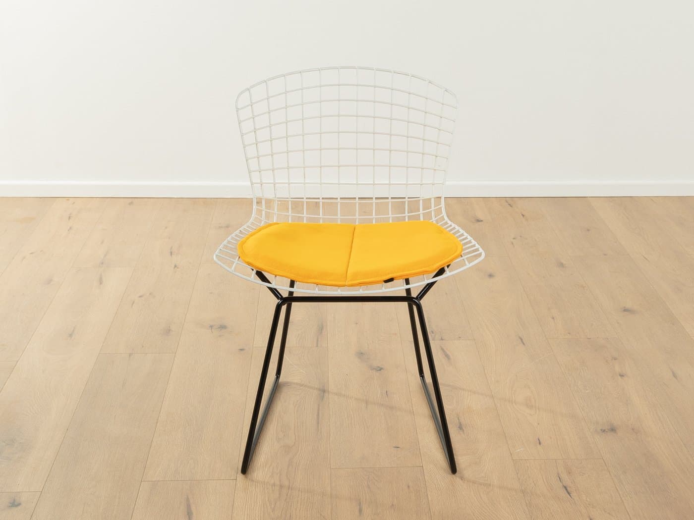 Krzesło 420, biały, żółty, czarny, proj. H. Bertoia, USA, lata 50. - 279375