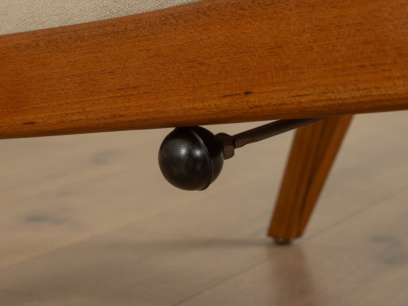 Zestaw fotel i podnóżek Rock Siesta, beżowy, teak, Norwegia, lata 50. - 279352