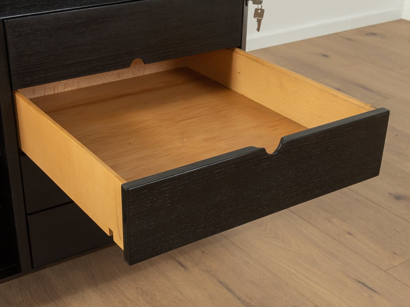 Komoda Talete, jesion czarny, plastik czarny, proj. P. Ghianda, G. Regondi, Niemcy, lata 80. - 278910