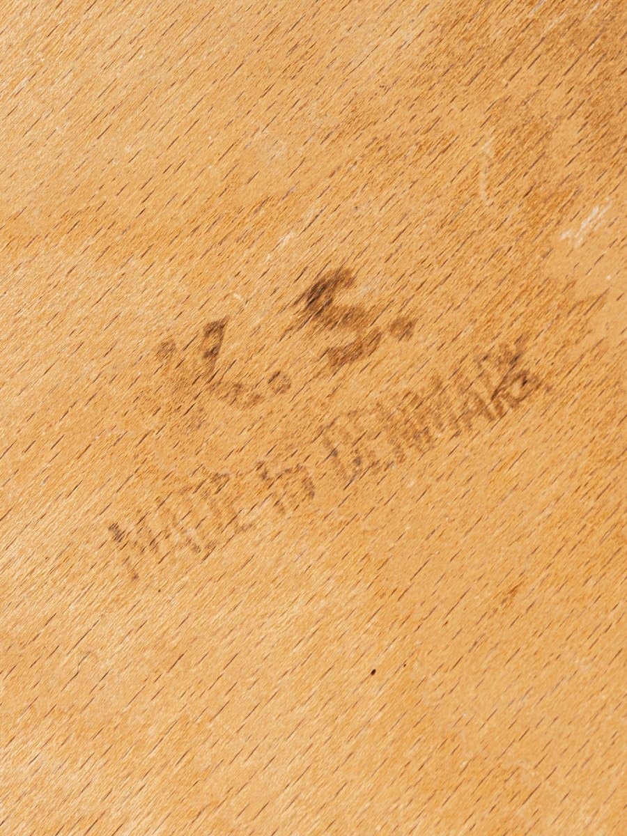 Zestaw czterech krzeseł jadalnianych, dąb brązowy, tkanina beżowa, proj. H. Kjærnulf, Dania, lata 60. - 278884