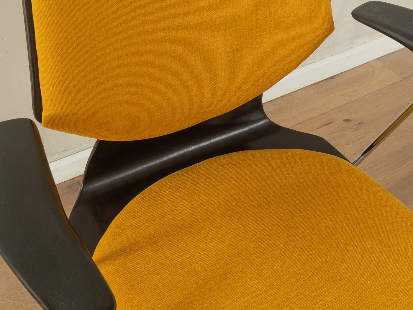 Krzesło jadalniane, tapicerka żółta, pagwood czarny, stal chromowana, Flötotto, Niemcy, lata 70. - 278527