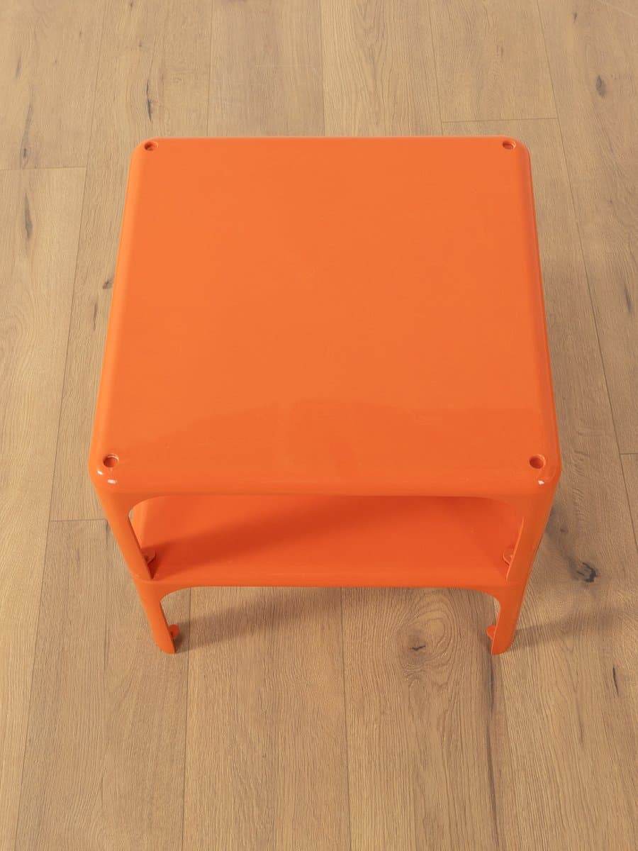 Zestaw dwóch stolików bocznych Demetrio 45, pomarańczowy, plastik, proj. V. Magistretti, Artemide, Włochy, lata 60. - 278263