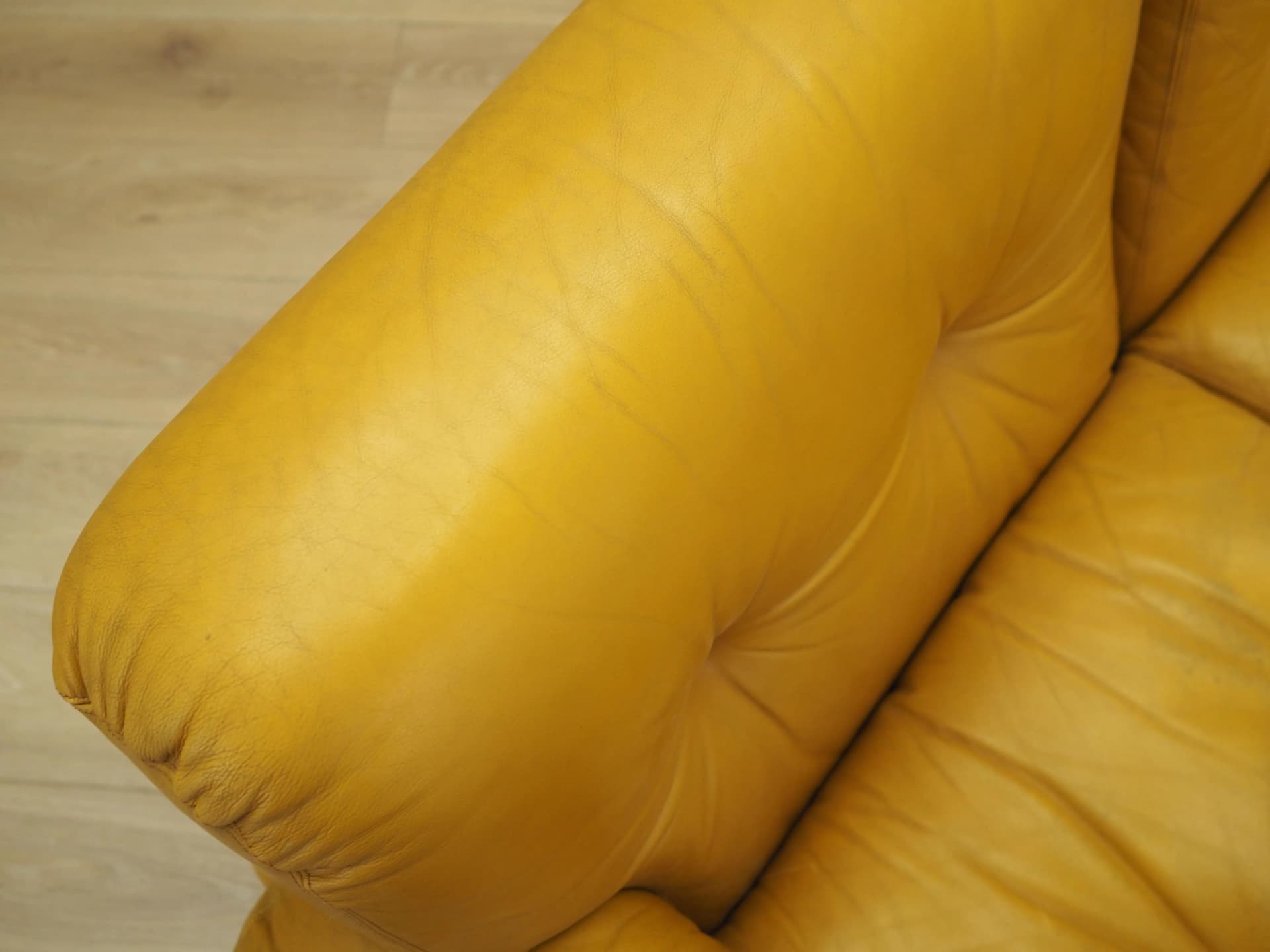 Sofa, skóra żółta, proj. T. Scarpa, B&B Italia, Włochy, lata 60. - 20908