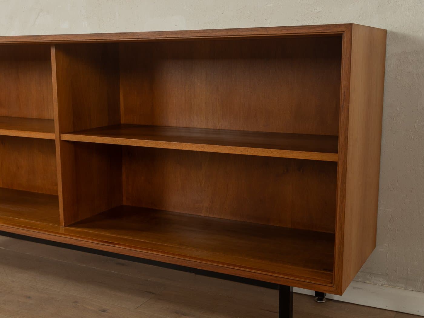 Kredens, orzech brązowy, stal czarna, proj. L. Wegner, Niemcy, lata 60. - 278384