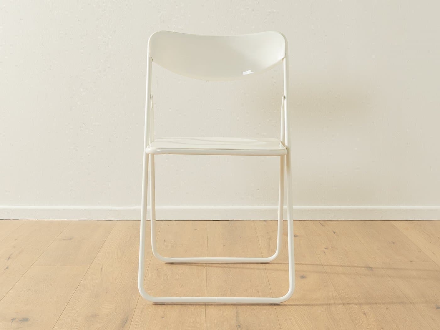 Zestaw czterech krzeseł składanych, biały, metal, plastik, proj. N. Gammelgaard, Ikea, Szwecja, lata 70. - 279814