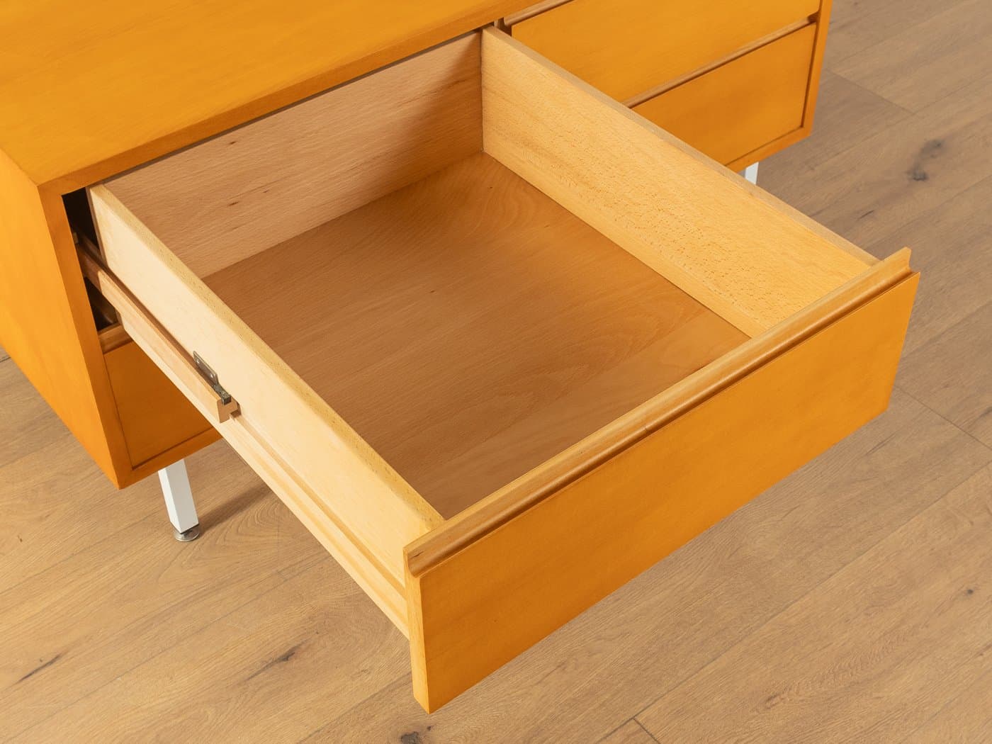 Komoda, czereśnia brązowa, stal biała, Niemcy, lata 60. - 279738