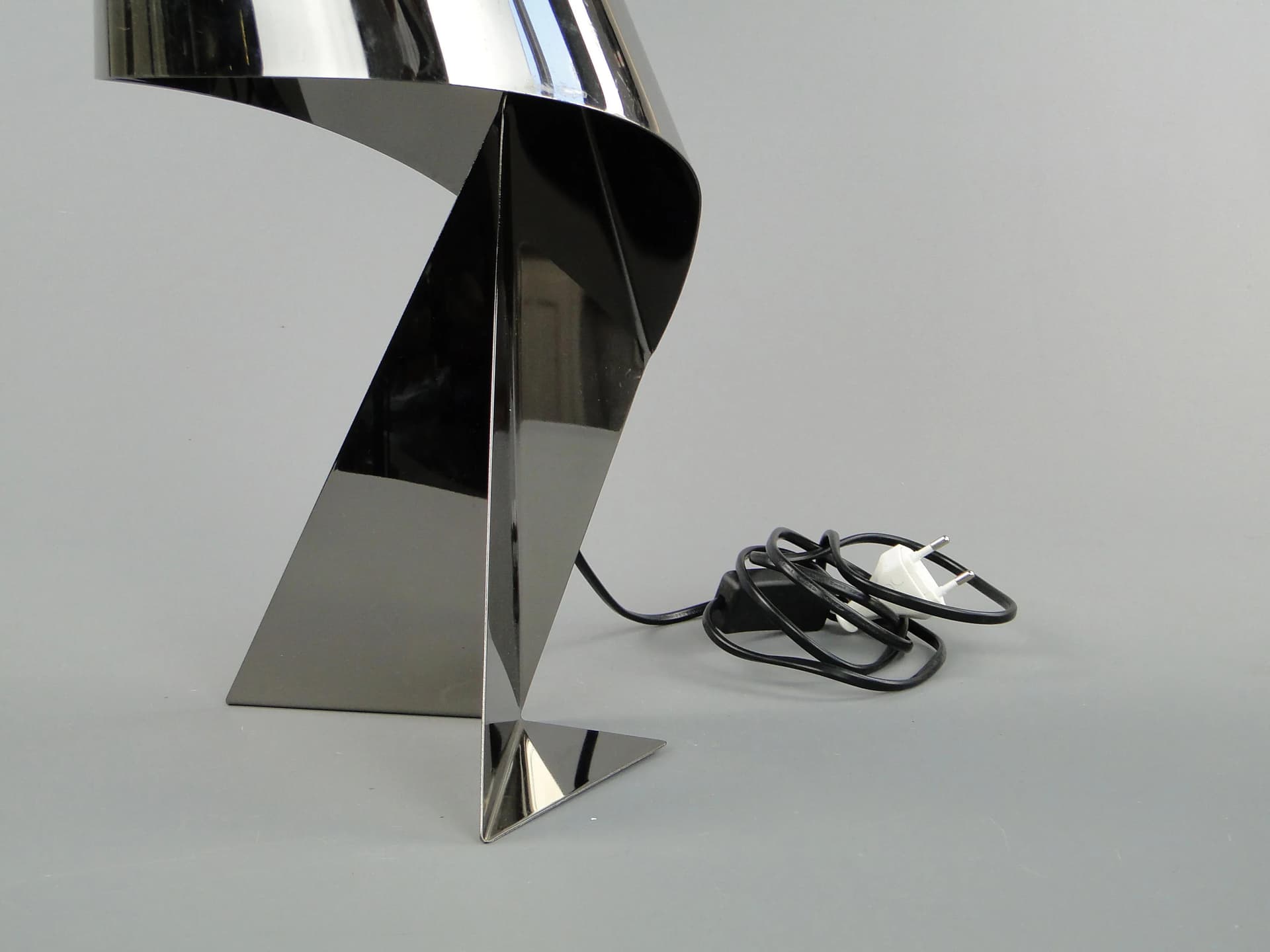 Lampa stołowa Ribbon, stal chromowana srebrna, Habitat, Wielka Brytania, XXI w. - 20974