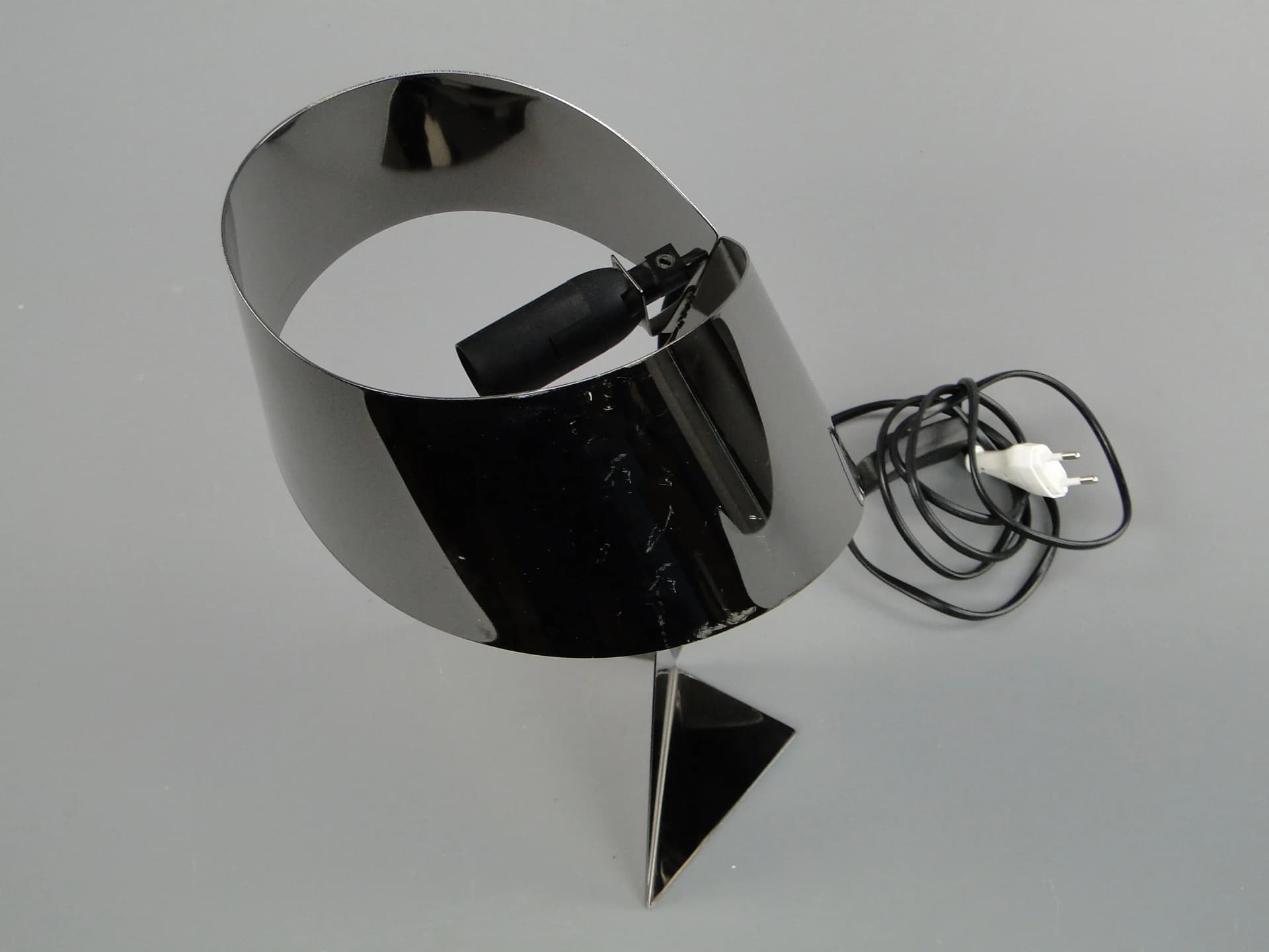 Lampa stołowa Ribbon, stal chromowana srebrna, Habitat, Wielka Brytania, XXI w. - 20976