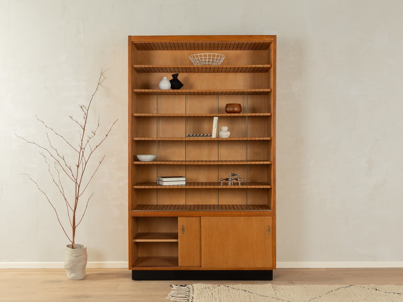 Witryna, orzech brązowy, Niemcy, lata 50. - 282753