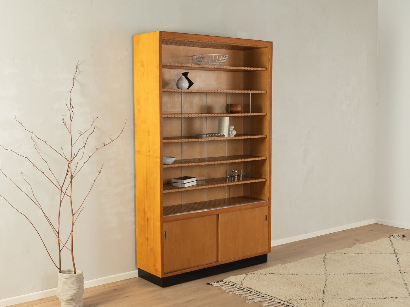 Witryna, orzech brązowy, Niemcy, lata 50. - 282754