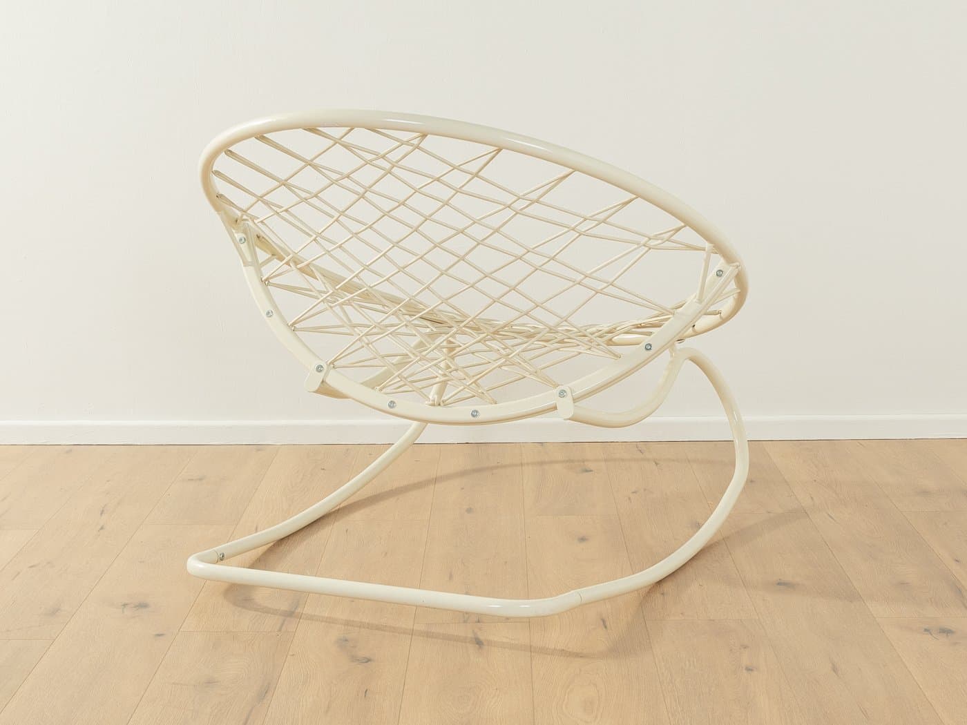 Fotel bujany Axvall, metal biały, proj. N. Gammelgaard, Ikea, Szwecja - 282736