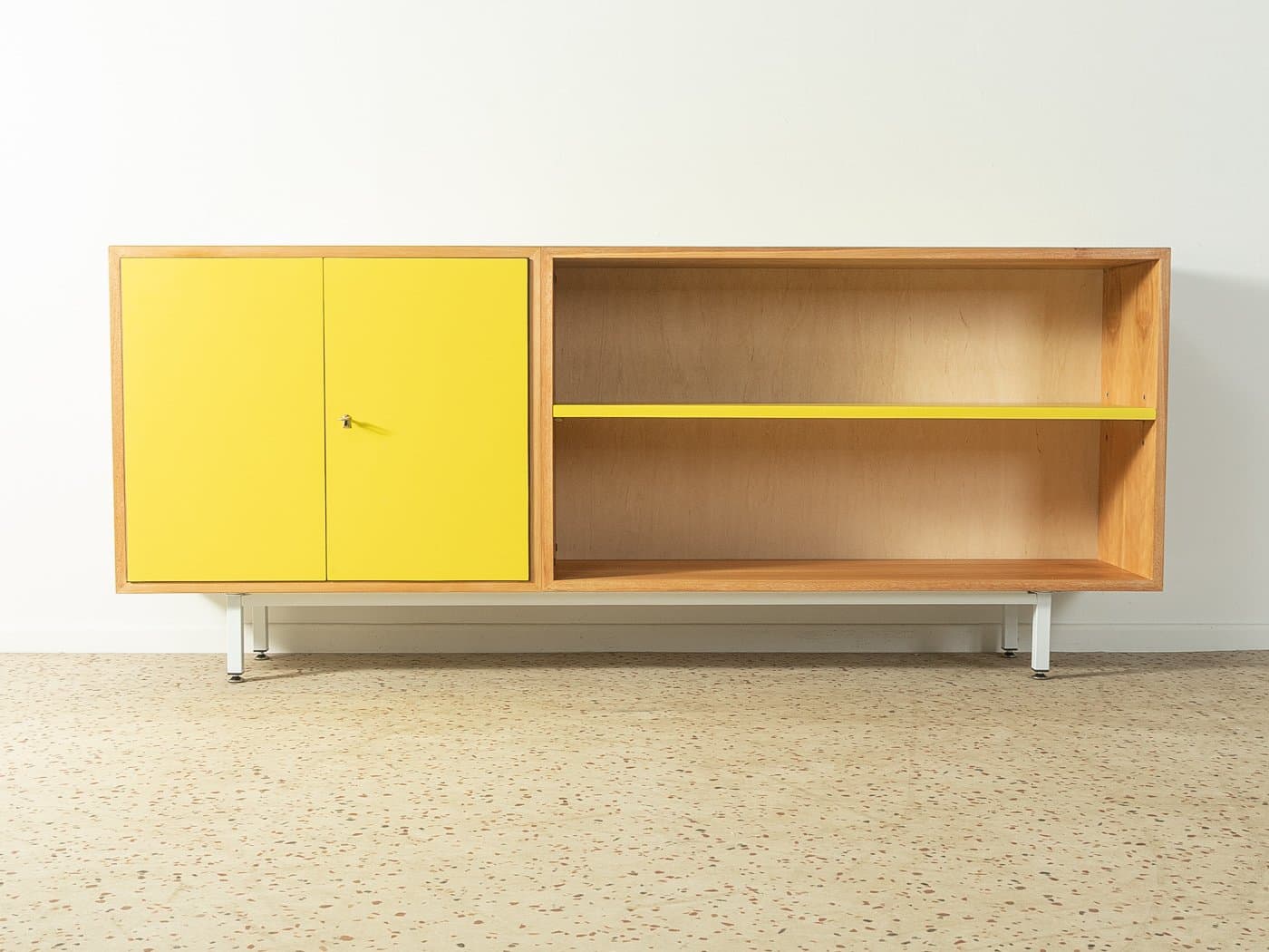 Sideboard, żółty, fornir orzech, stal biała, Niemcy, lata 50. - 282662