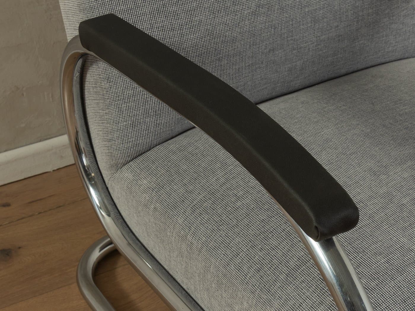 Fotel lounge Bauhaus, szary, chrom czarny, Niemcy, lata 30. - 282499