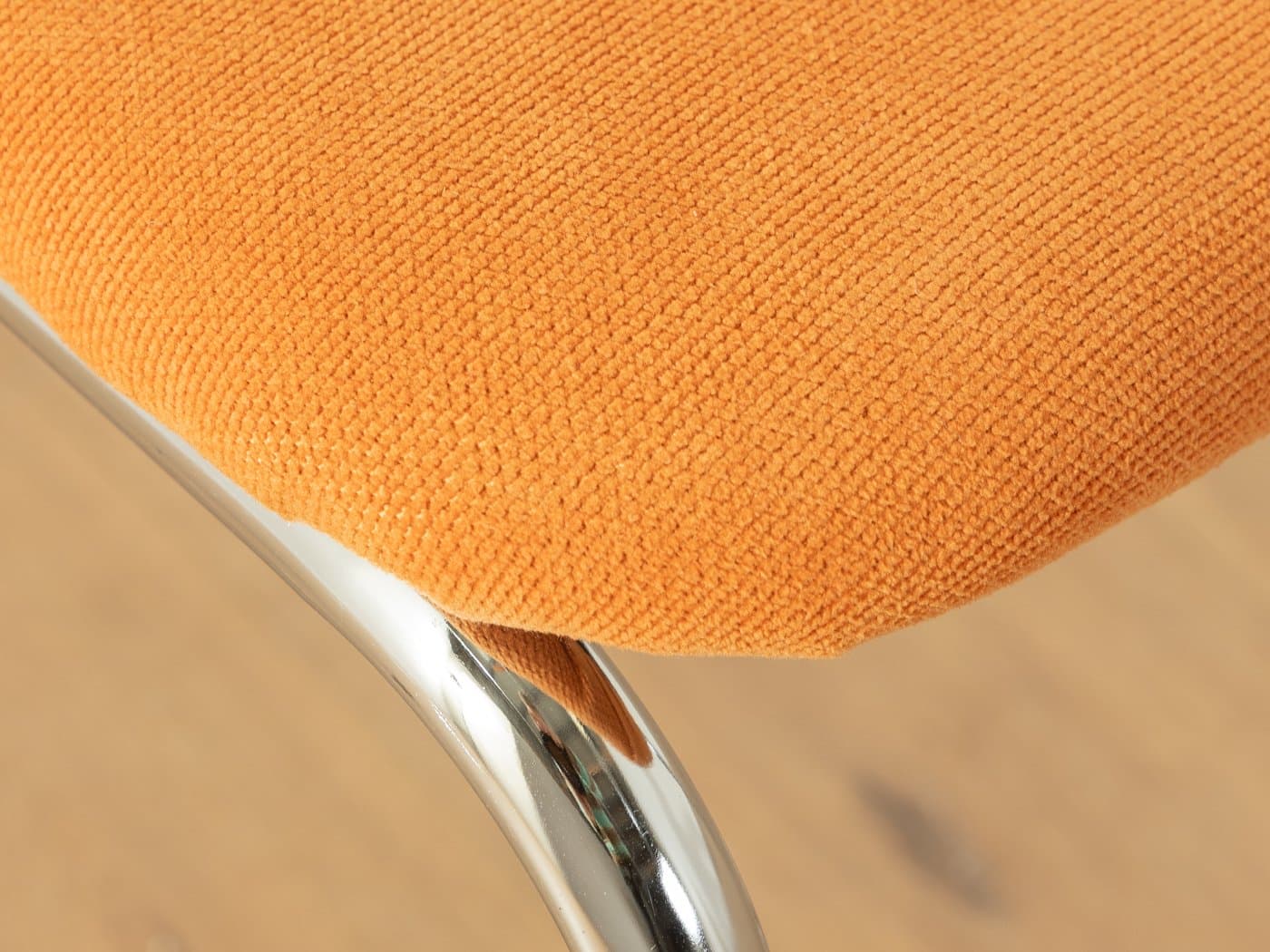 Zestaw czterech krzeseł Space Age, welur pomarańczowy, stal chromowana, Niemcy, lata 70. - 283450
