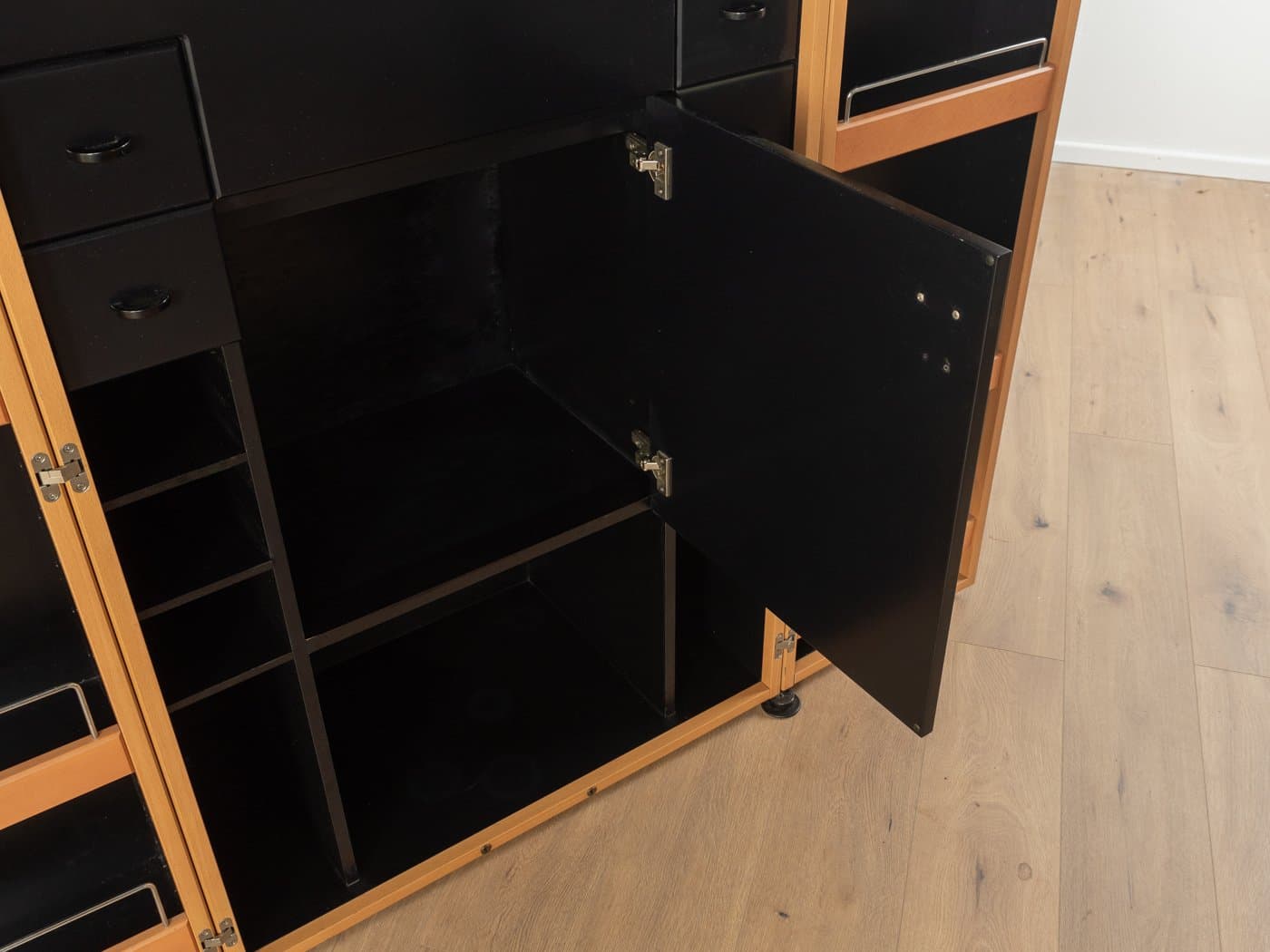 Barek Duo, drewno czarne, szkło, proj. P. Maly, Interlübke, Niemcy, lata 90. - 283322