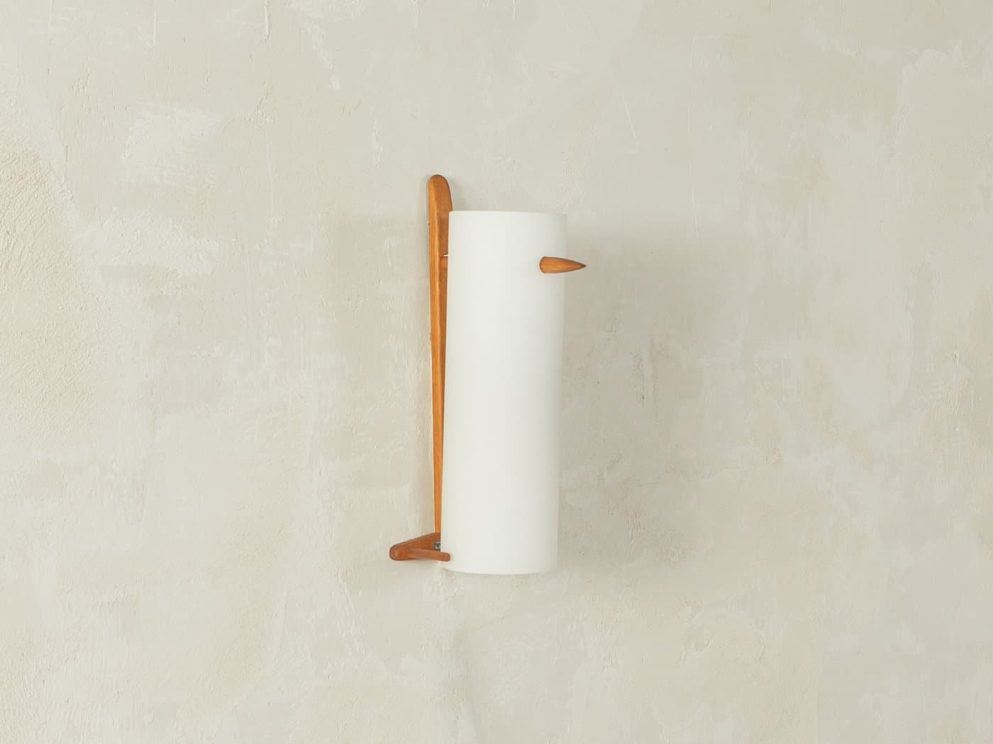 Kinkiet, matowe szkło białe, teak brązowy, proj. U. & Ö. Kristiansson, Luxus, Szwecja, lata 60. - 283250