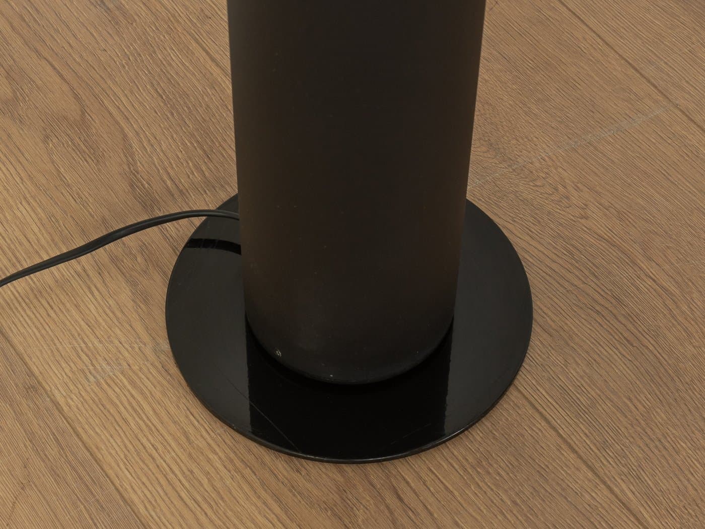 Lampa podłogowa Dove, stal nierdzewna czarna, proj. M. Barbaglia, M. Colombo, Włochy, lata 80. - 283221