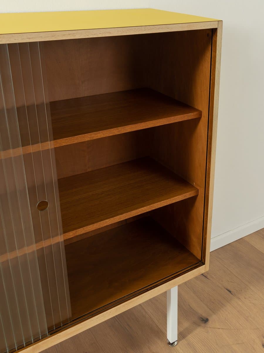 Witryna, brązowy żółty biały, orzech szkło stal, Niemcy, lata 50. - 283157