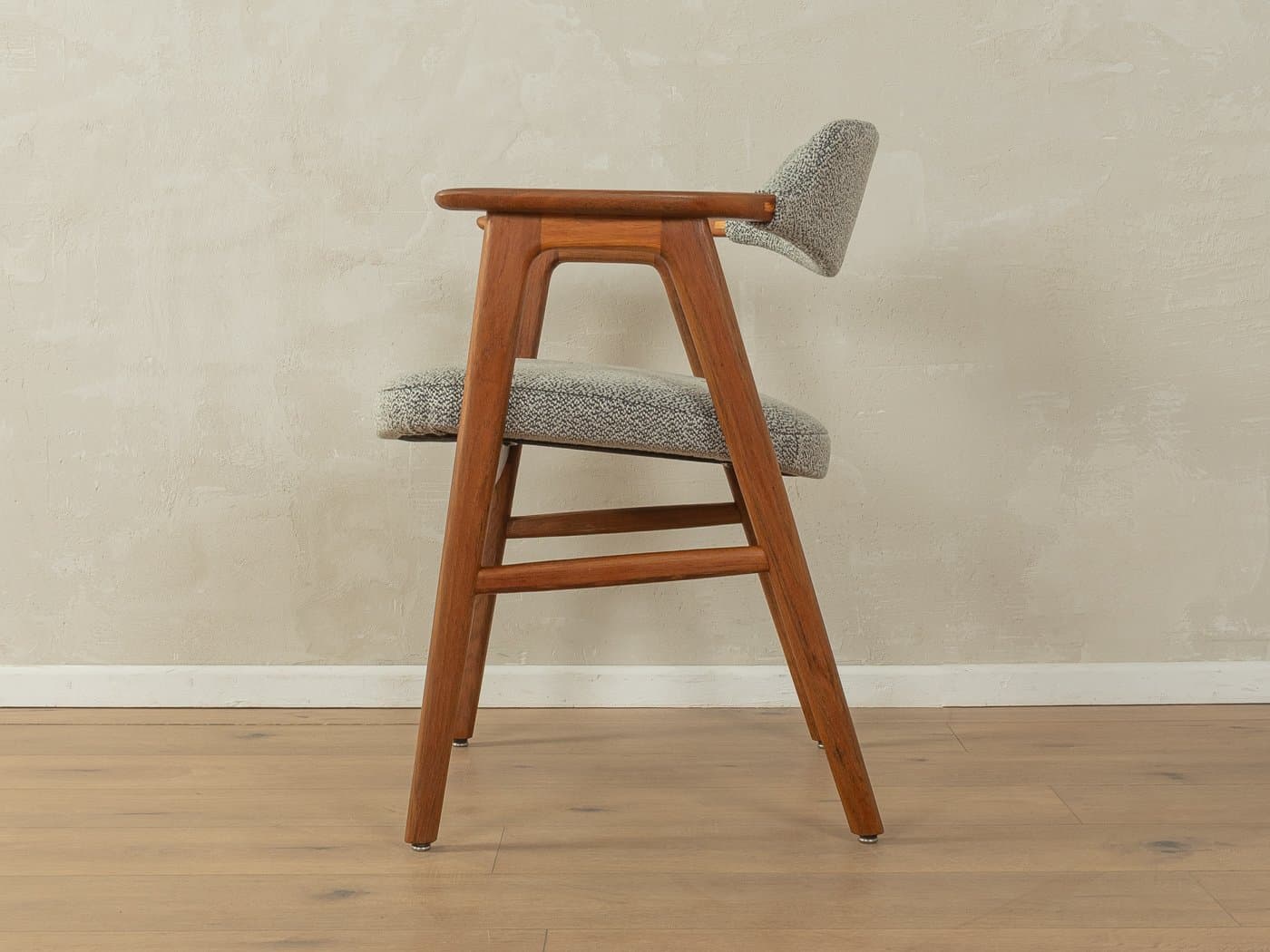 Fotel Model 42, teak brązowy, tkanina szara, proj. E. Kirkegaard, Dania, lata 50. - 283061