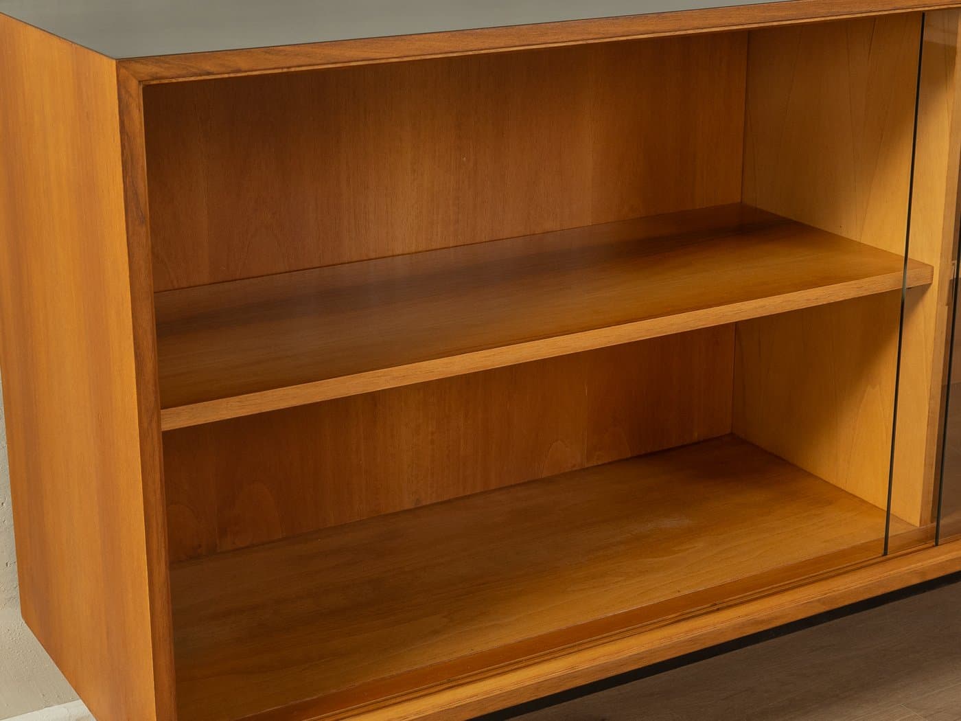 Sideboard, orzech brązowy, stal czarna, szkło, proj. L. Wegner, Niemcy, lata 60. - 283050