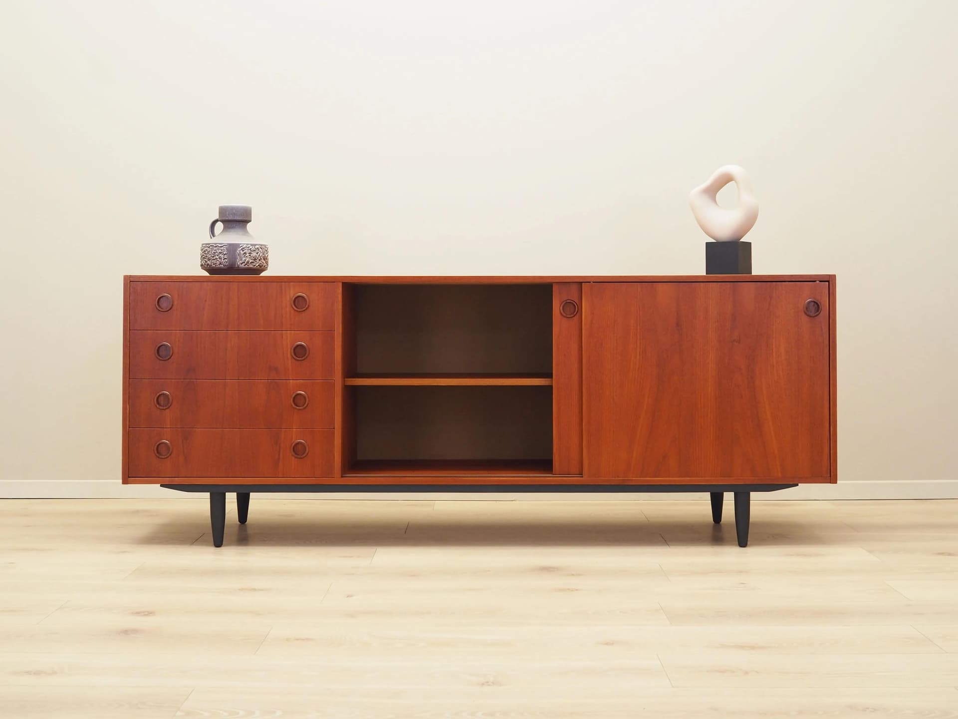 Sideboard, teak pomarańczowy, Dania, lata 70. - 20848
