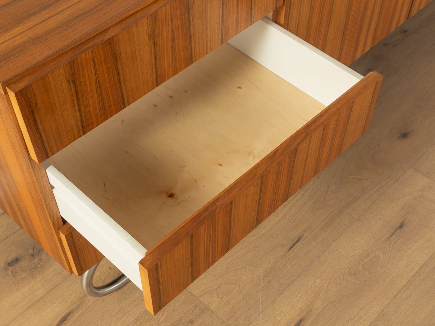 Sideboard Bauhaus, orzech brązowy, stal nierdzewna, Niemcy, lata 60. - 283623