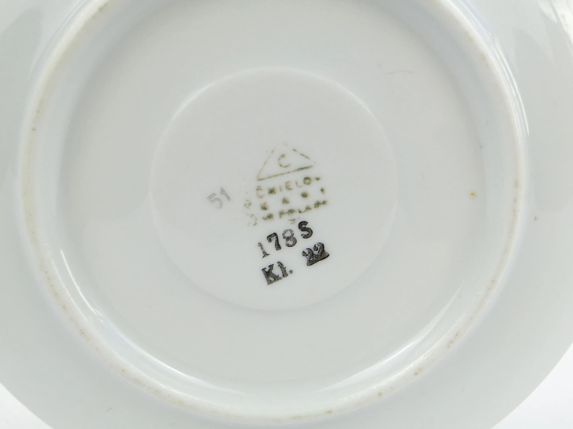 Porcelanowy spodek Krokus, proj. W. Potacki dla Ćmielów, Polska, lata 60. - 20958