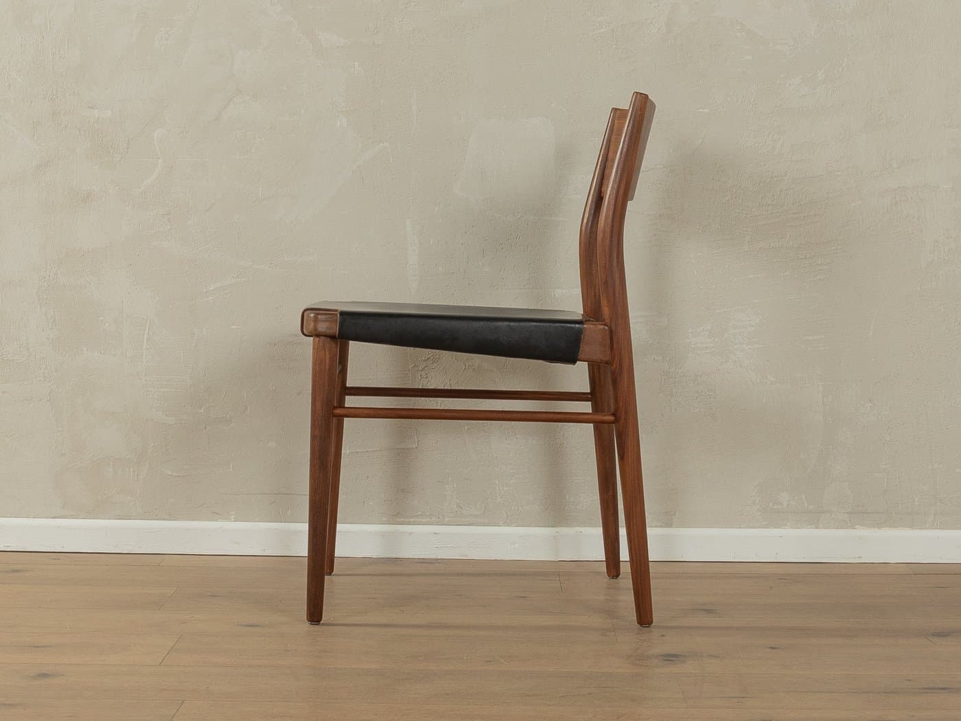 Zestaw pięciu krzeseł do jadalni, teak brązowy, skóra czarna, proj. G. Leowald, Niemcy, lata 50. - 284025