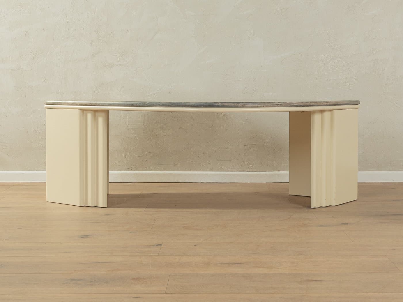 Stolik kawowy, beżowy marmur, drewno kremowy, Niemcy, lata 60. - 287023