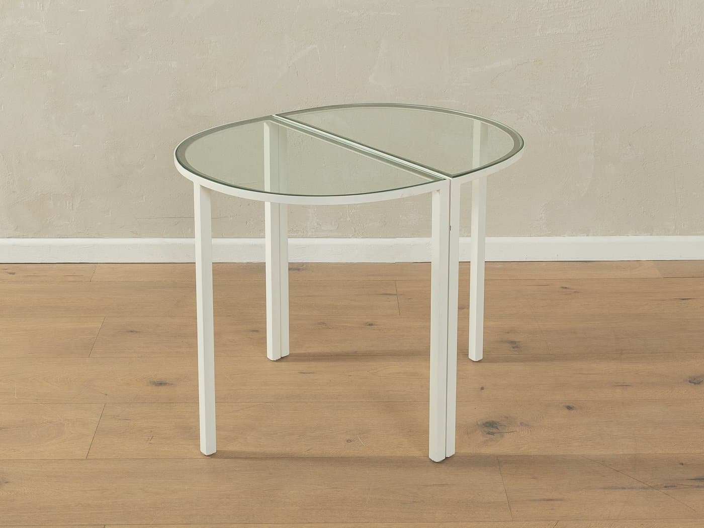 Zestaw dwóch stolików bocznych, szkło przezroczyste, metal biały, Niemcy, lata 80. - 286991