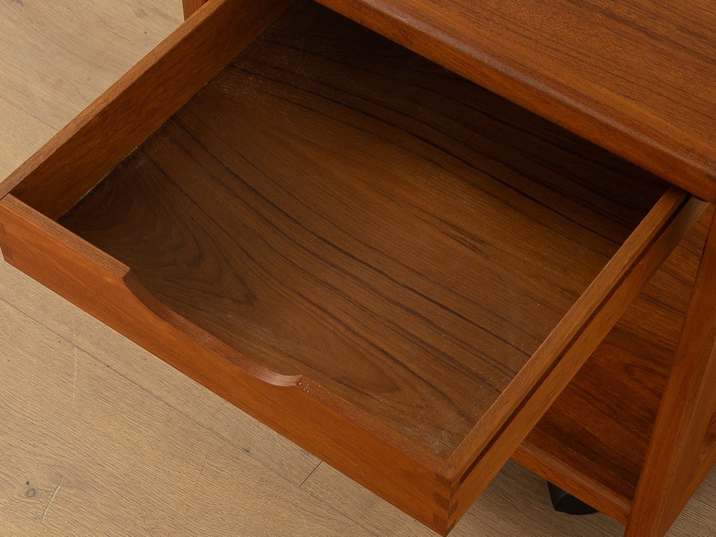 Stolik pomocniczy, teak brązowy, Salin Möbler, Dania, lata 70. - 286848