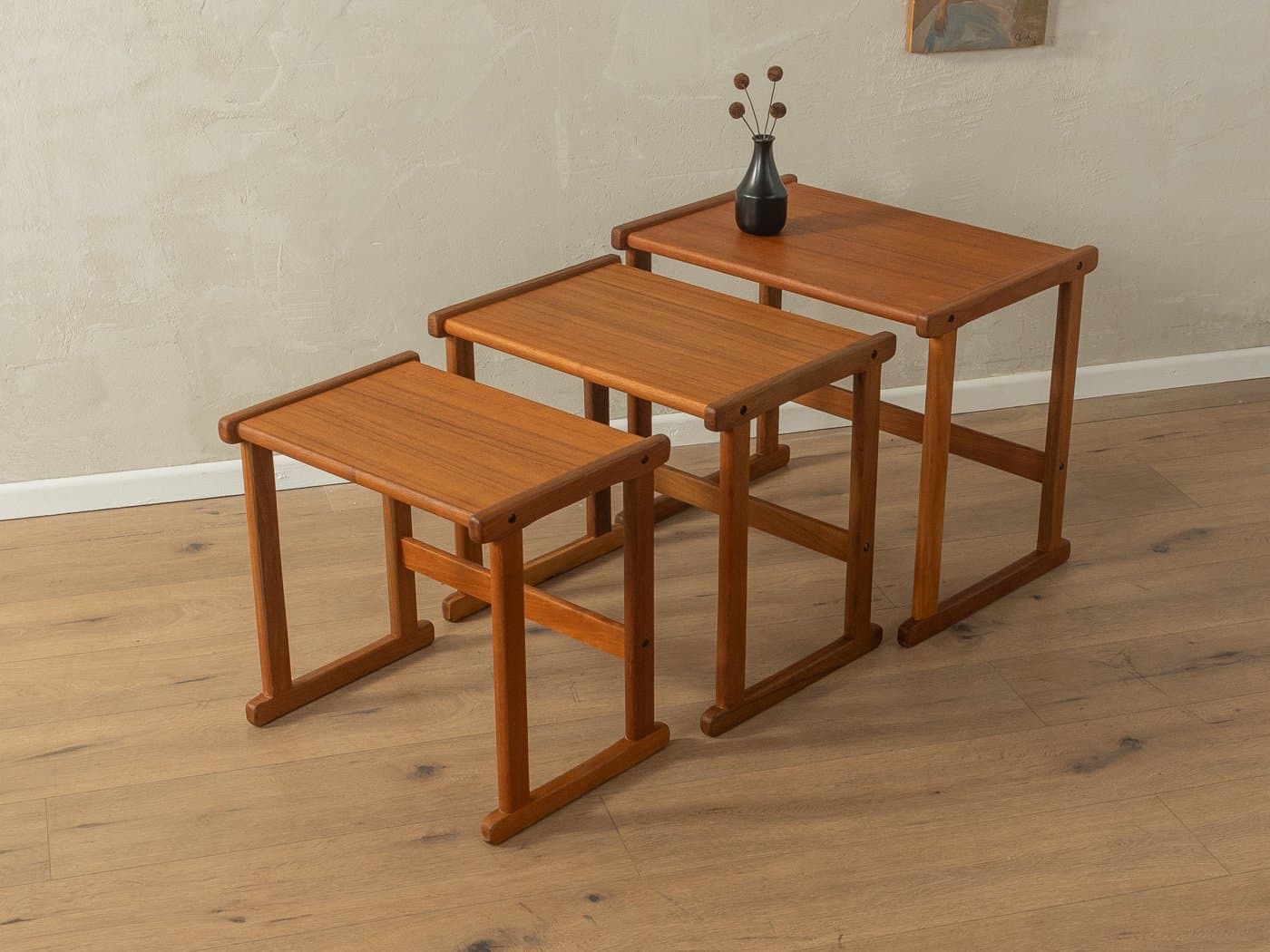 Zestaw trzech stolików typu nesting, teak brązowy, Dania, lata 60. - 286738