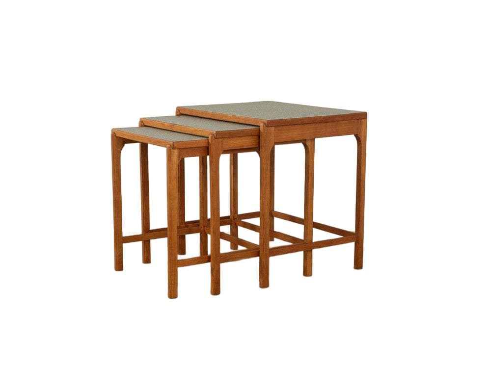 Zestaw trzech stolików pomocniczych, wiśnia brązowy, Niemcy, lata 50.