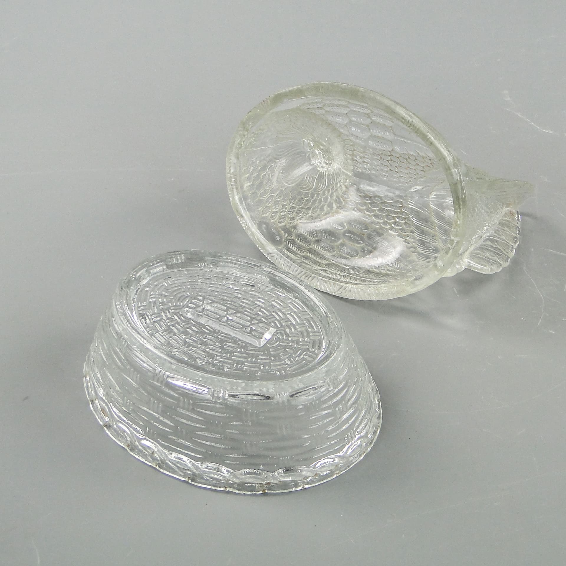 Bomboniera kura, szkło transparent, Ząbkowice, Polska, lata 70. - 2213