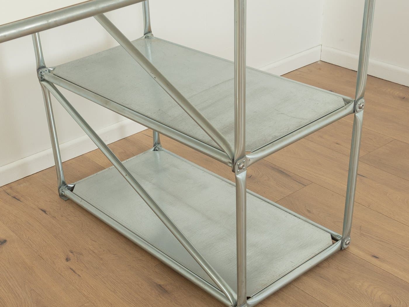 Desk, silver, stainless steel, Germany, 1980s. - 286408