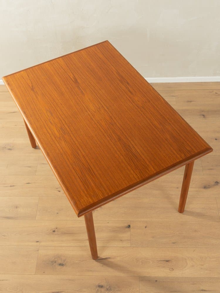 Dining table, brown teak, by P. Hundevad, Denmark, 1960s. - 286171