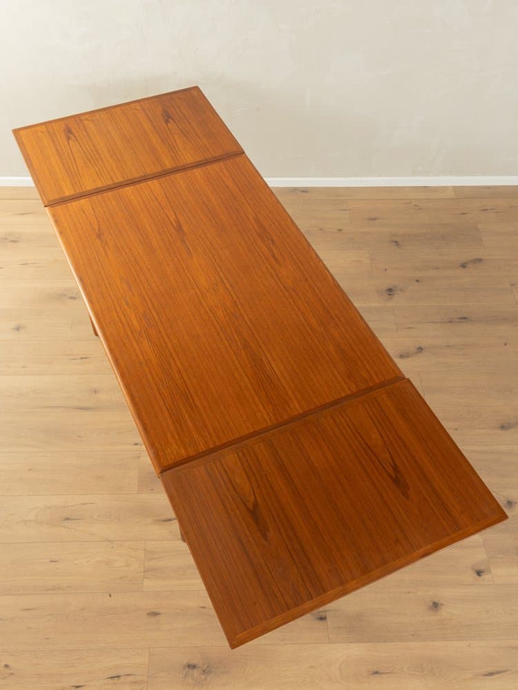 Dining table, brown teak, by P. Hundevad, Denmark, 1960s. - 286172