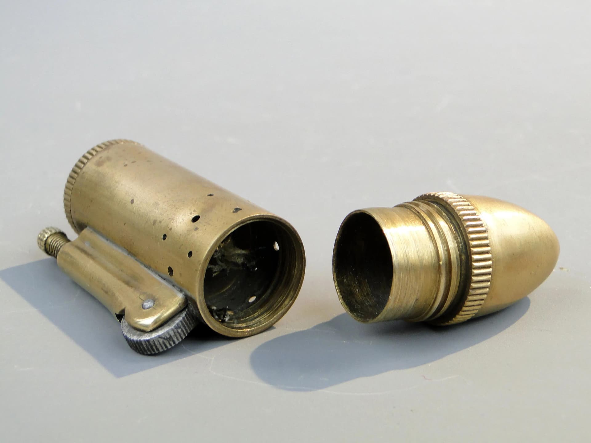 Zapalniczka benzynowa, złocisty brąz, brąz, industrialna, początek XX w. - 21127