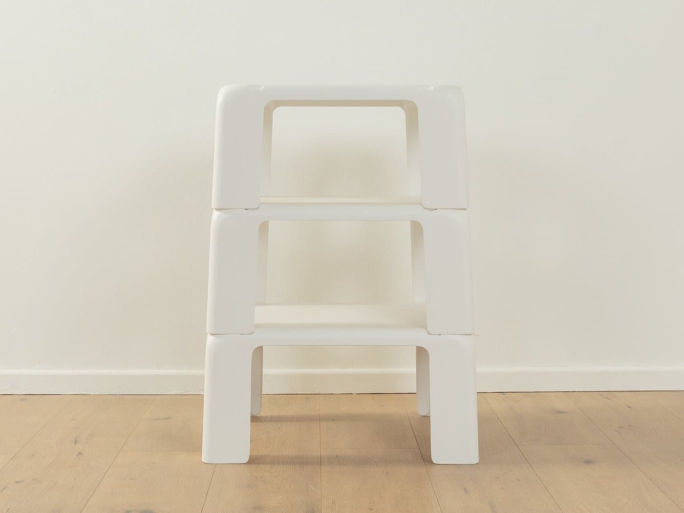 Zestaw trzech stolików bocznych Gatti, Space Age, biały, plastik, proj. M. Bellini, B&B Italia / C&B Italia, Włochy, lata 70. - 285882