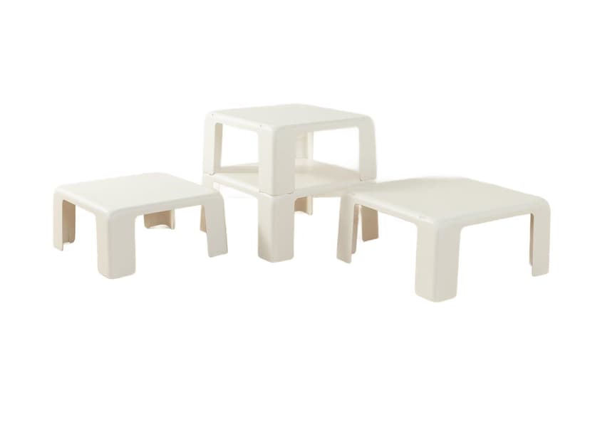 Zestaw czterech stolików bocznych Gatti, Space Age, plastik biały, proj. M. Bellini, B&B Italia / C&B Italia, Włochy, lata 70.