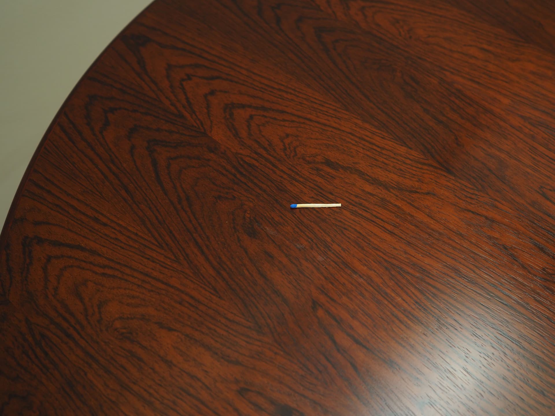 Round table, brown rosewood, Omann Jun, Denmark, 1970s. - 67506