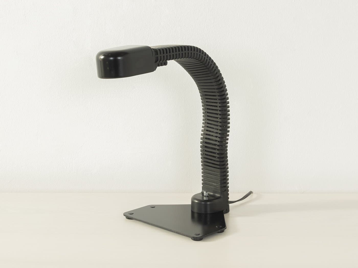 Desk lamp Kobra, black, metal, plastic, by K. Kurokawa, Japan, 1970s. - 285768