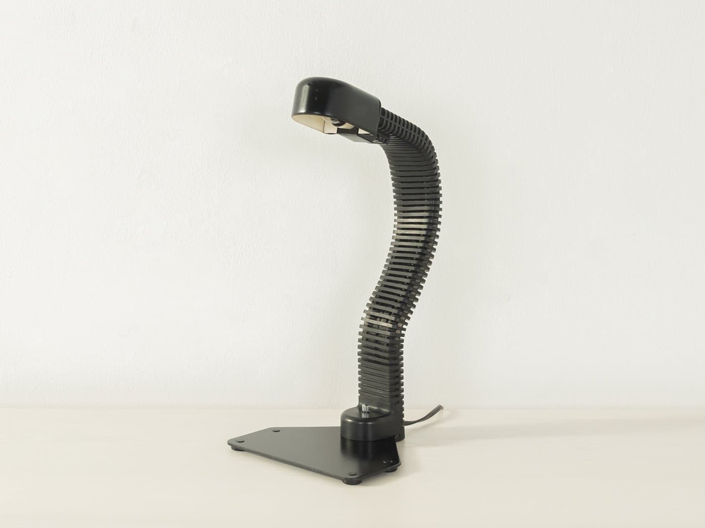 Desk lamp Kobra, black, metal, plastic, by K. Kurokawa, Japan, 1970s. - 285769