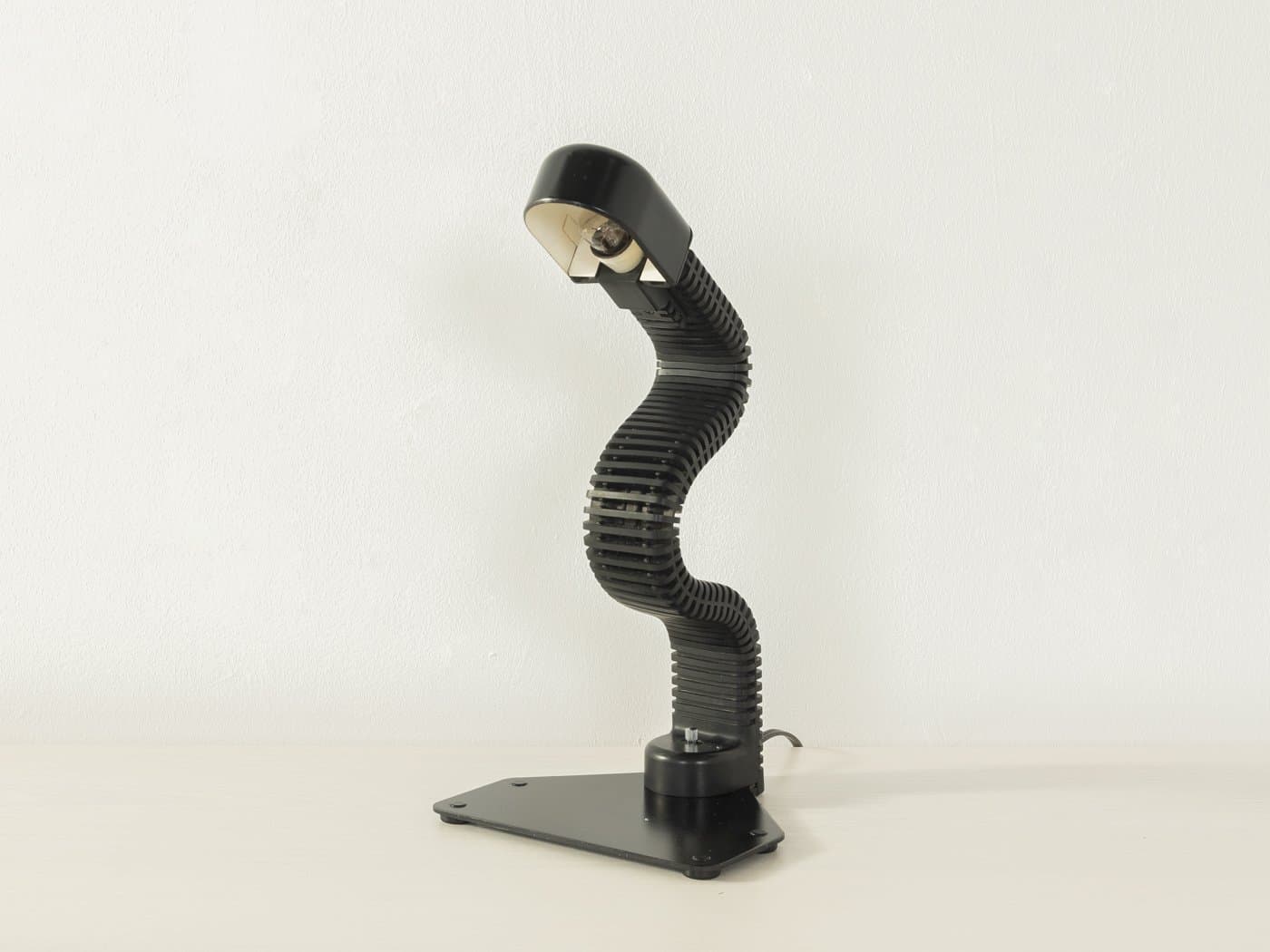 Desk lamp Kobra, black, metal, plastic, by K. Kurokawa, Japan, 1970s. - 285763