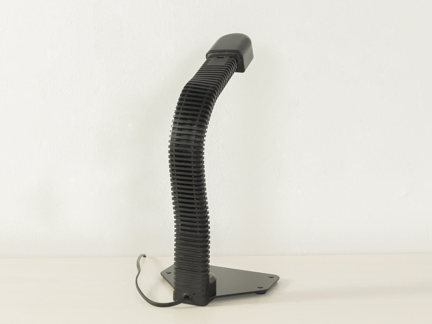 Desk lamp Kobra, black, metal, plastic, by K. Kurokawa, Japan, 1970s. - 285773